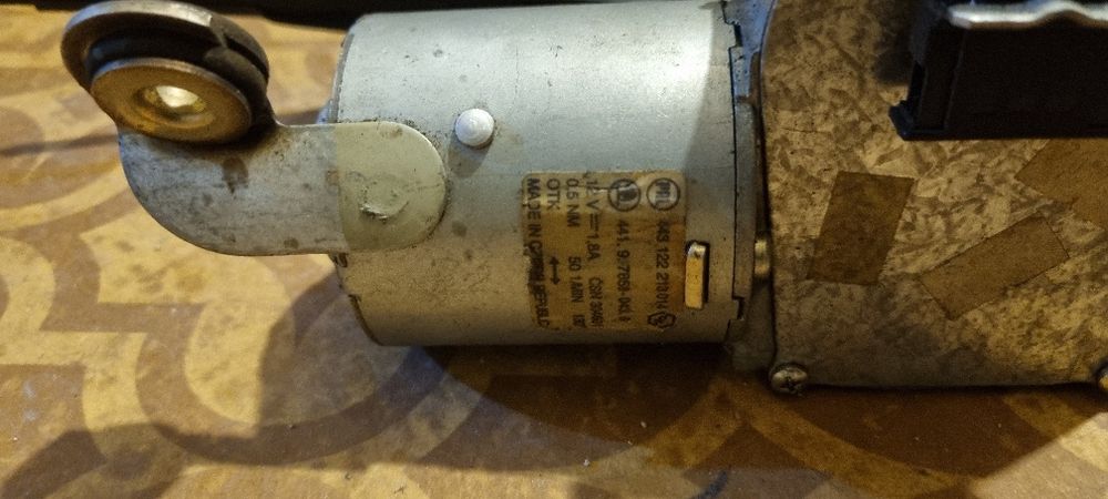 Моторче за чистачки задно Шкода Фелиция 2