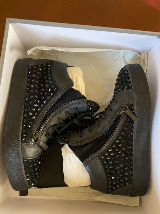 Giuseppe zanotti swarovski