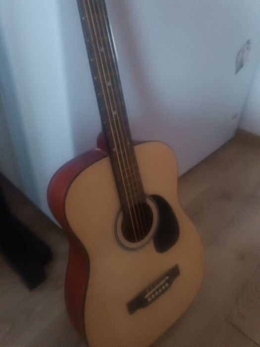 Chitara acustica fredom doar in suceava