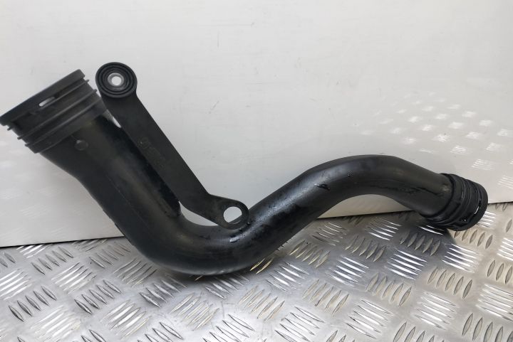 Conducta Intercooler   1K0 145 762 P Volkswagen VW Passat B6