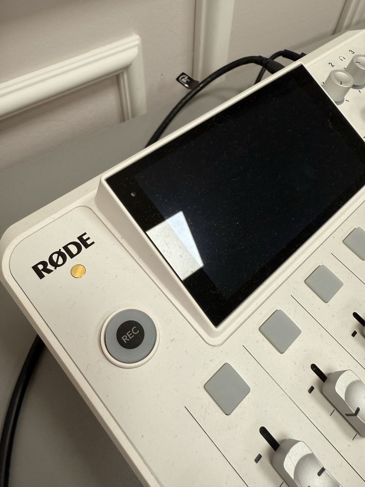 Аудио интерфейс RodeCaster pro II white