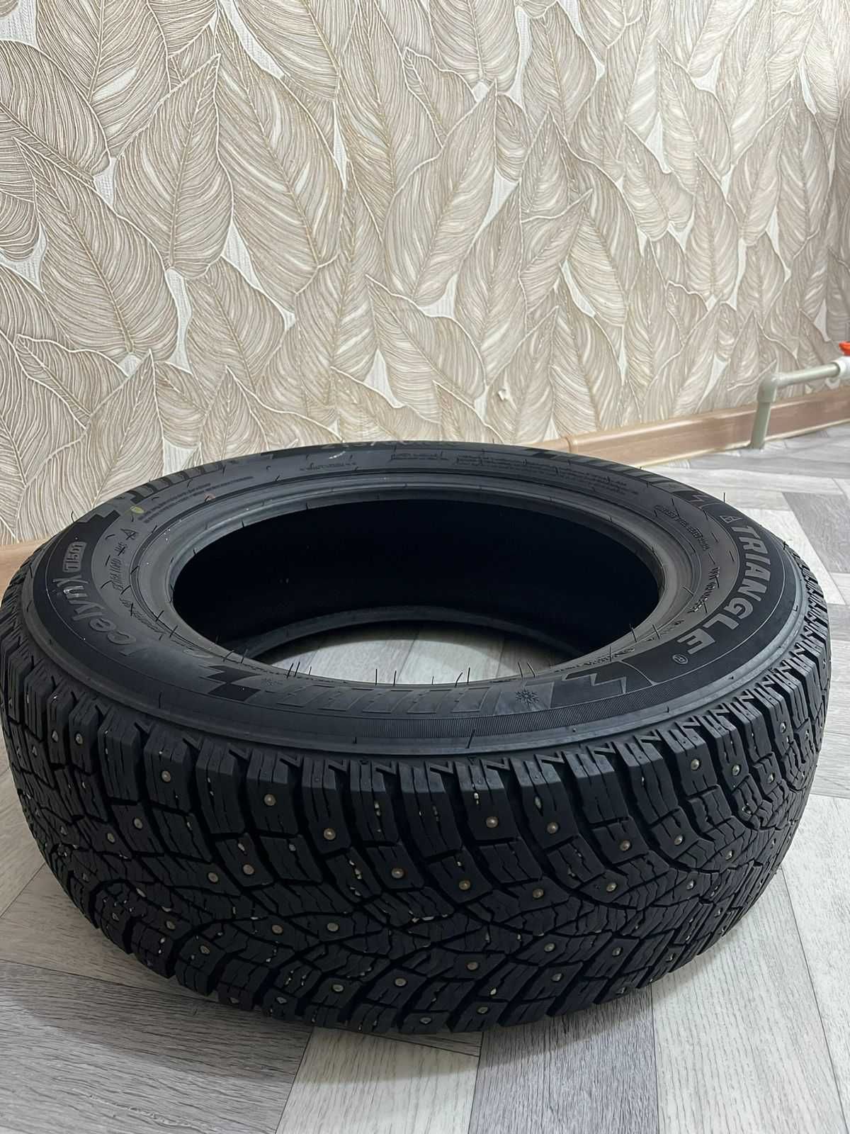 Зимние шины Triangle 215.60.R16