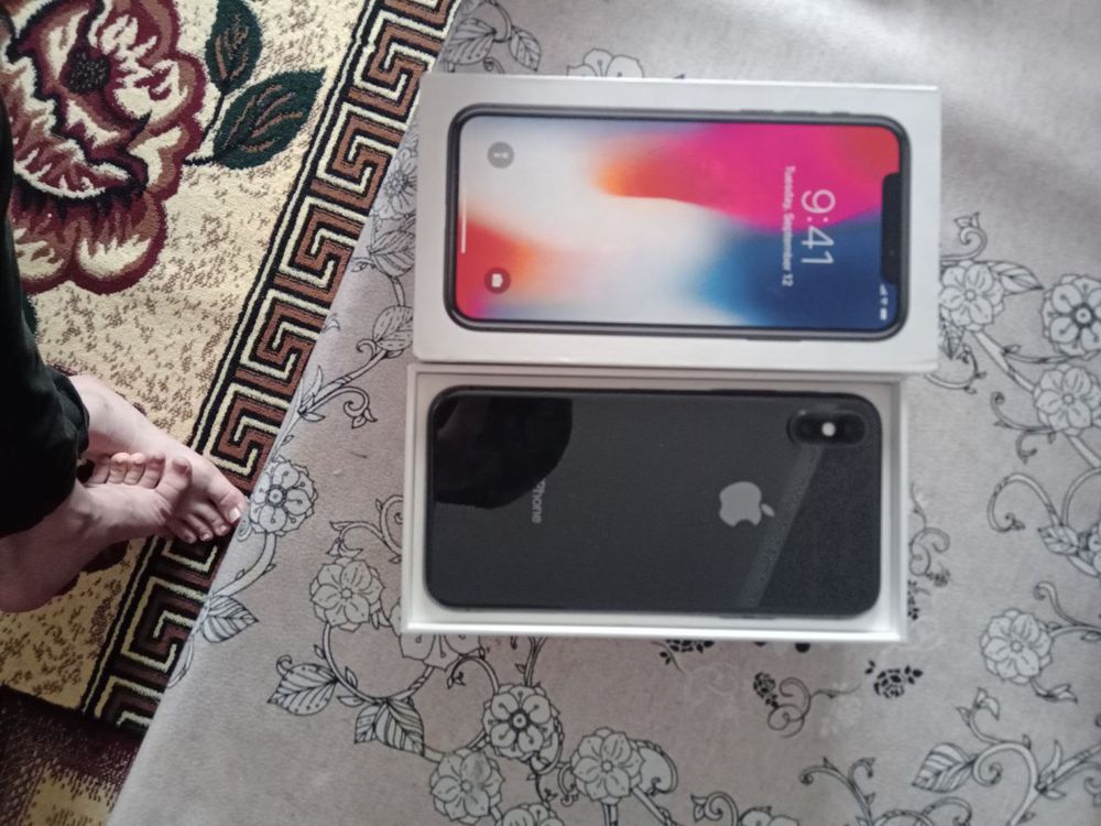 iPhone X 64 гб !