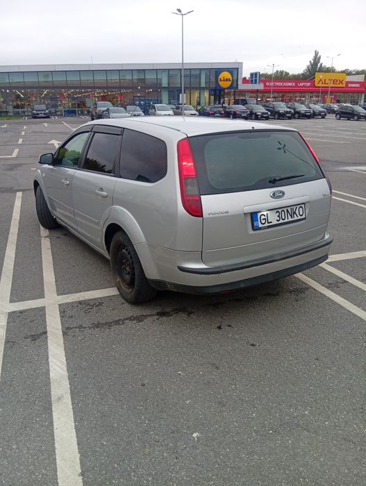 Vând Ford focus 2 1.6 dizel acte la zi fiscal mașină merge foarte bine