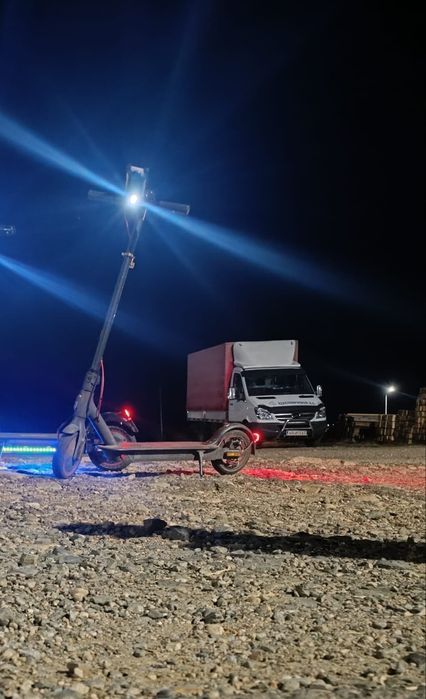 Vând trotinetă electrică