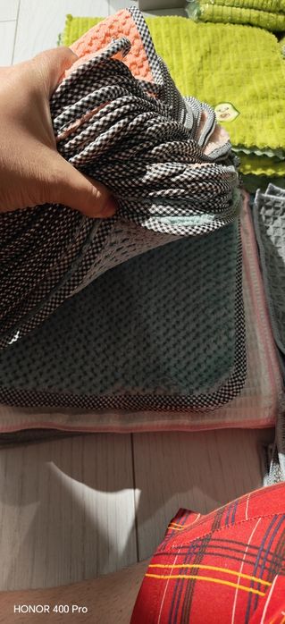 Optom “Yumshoq mikrofiber sochiqlar – tozalash uchun ideal!”

“Rangli