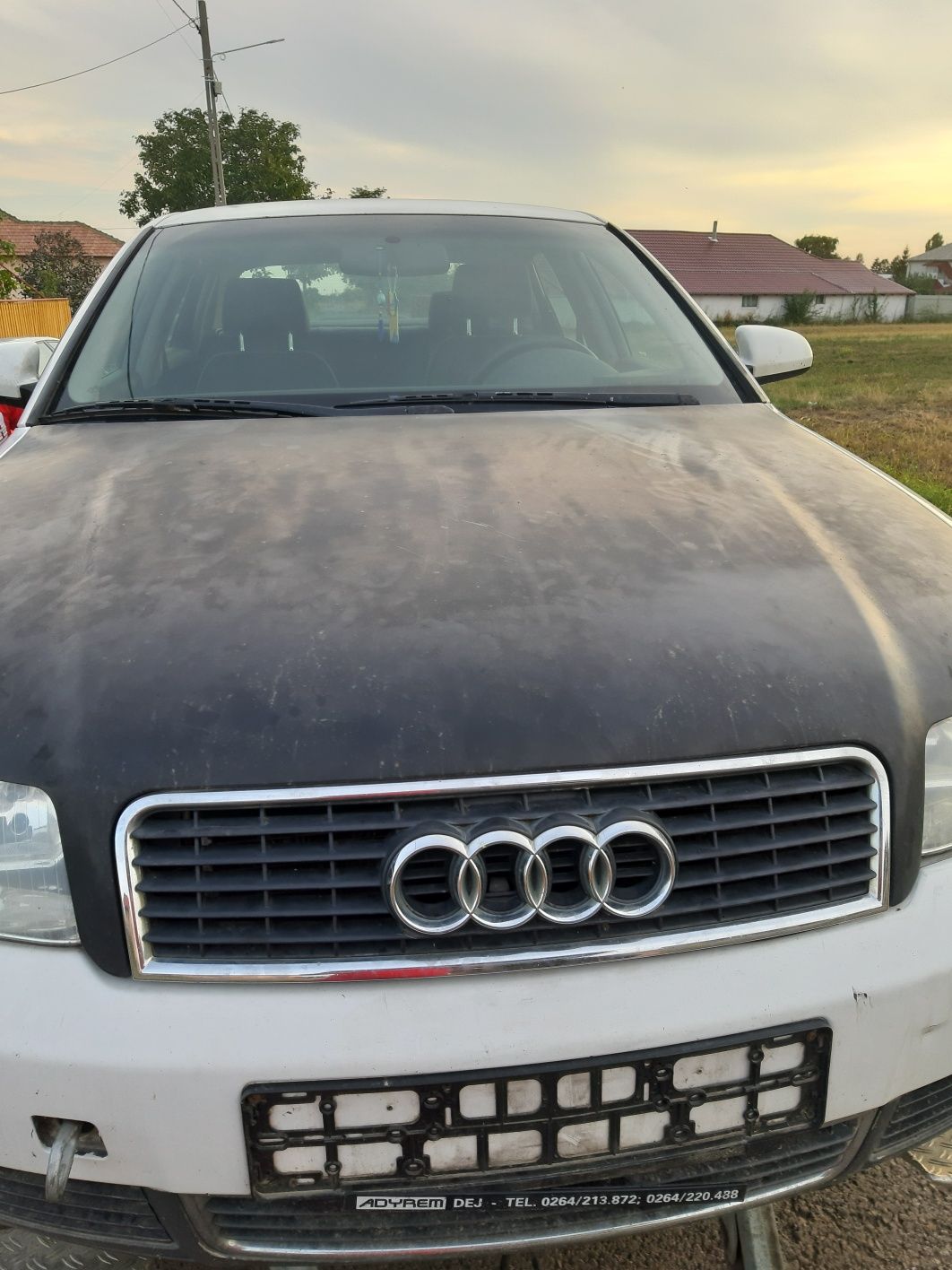 Se Dezmembreaza Audi A4 b6 2.5 TDI 150 CP AYM Cutie Automata