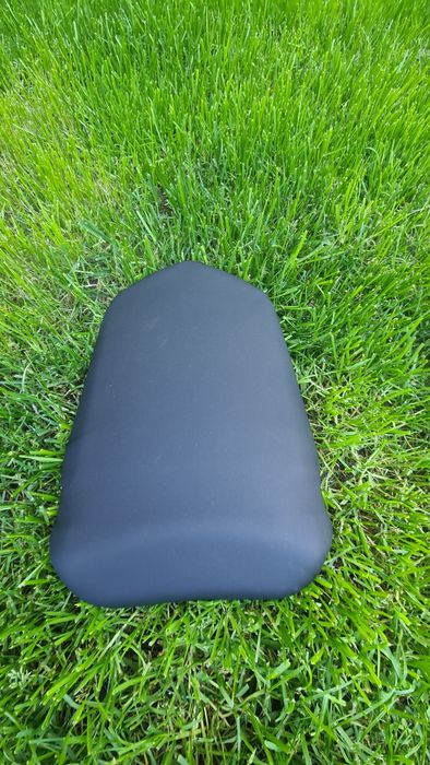 Sa scaun pasager R1 2004 2006 si carena dreapta