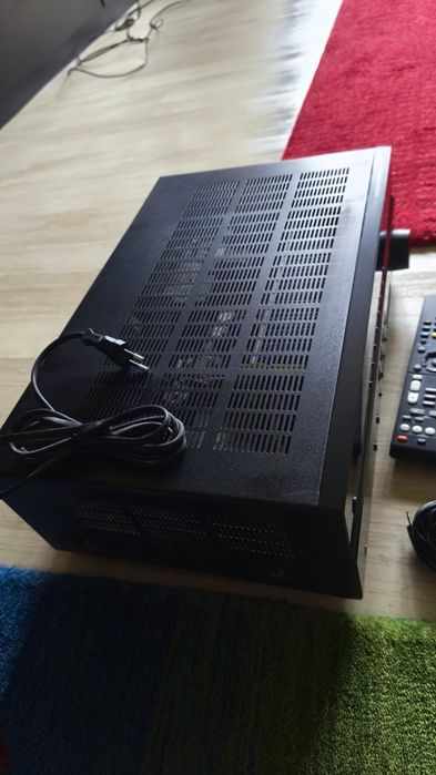 Receiver 5.1 Yamaha RX-V381