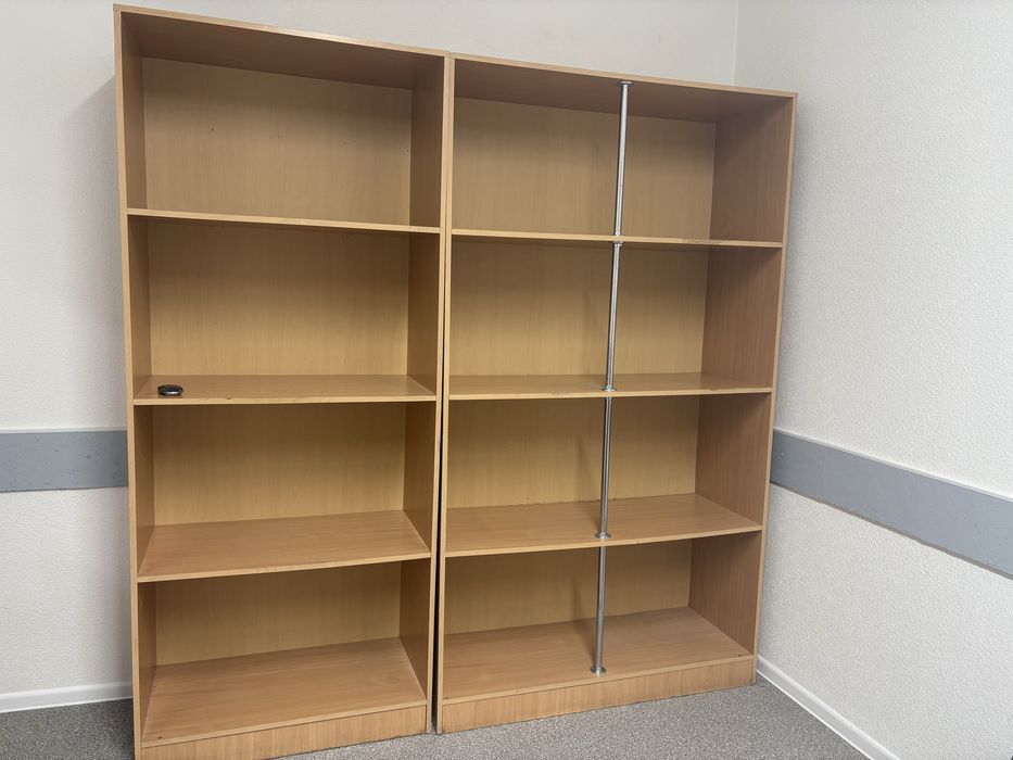 Срочно продам до конца декабря 2 шкафа 15000 тг