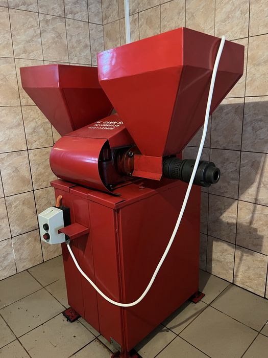 Presă ulei la pachet cu selector