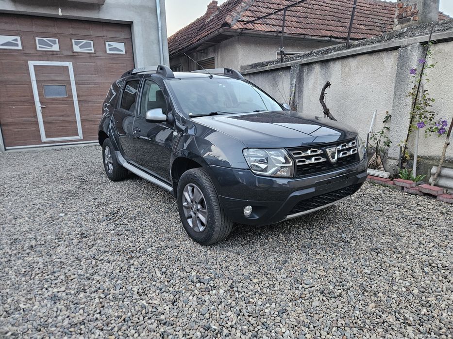 Dacia Duster 2014 facelift 1.5 dci Climă 6 viteze Navigație 4x2
