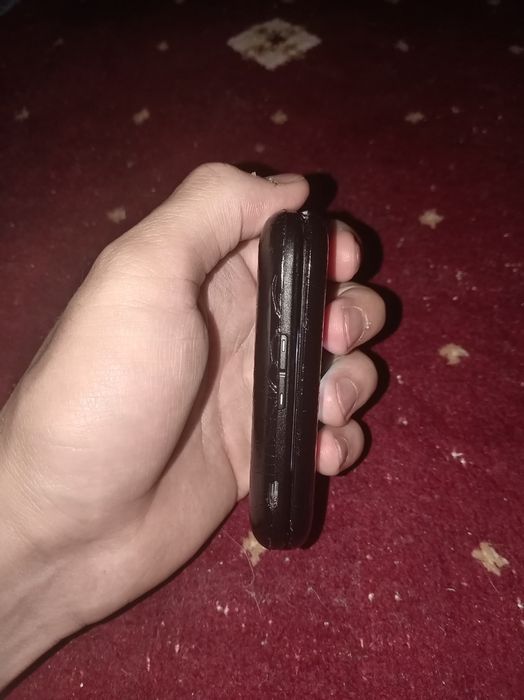 Samsung gusto 3 yengi