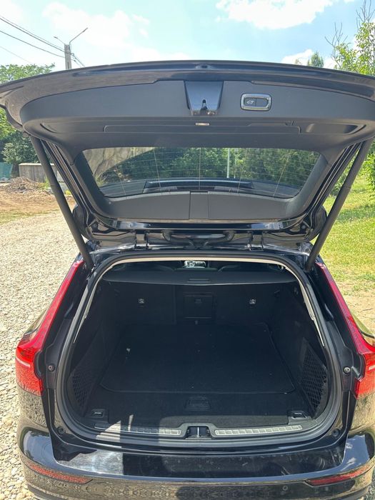 Volvo V60 T8 Plug-in Hybrid 2019 AWD