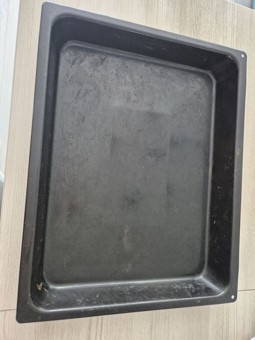 Продам противень эмалированный  в идеальном состоянии