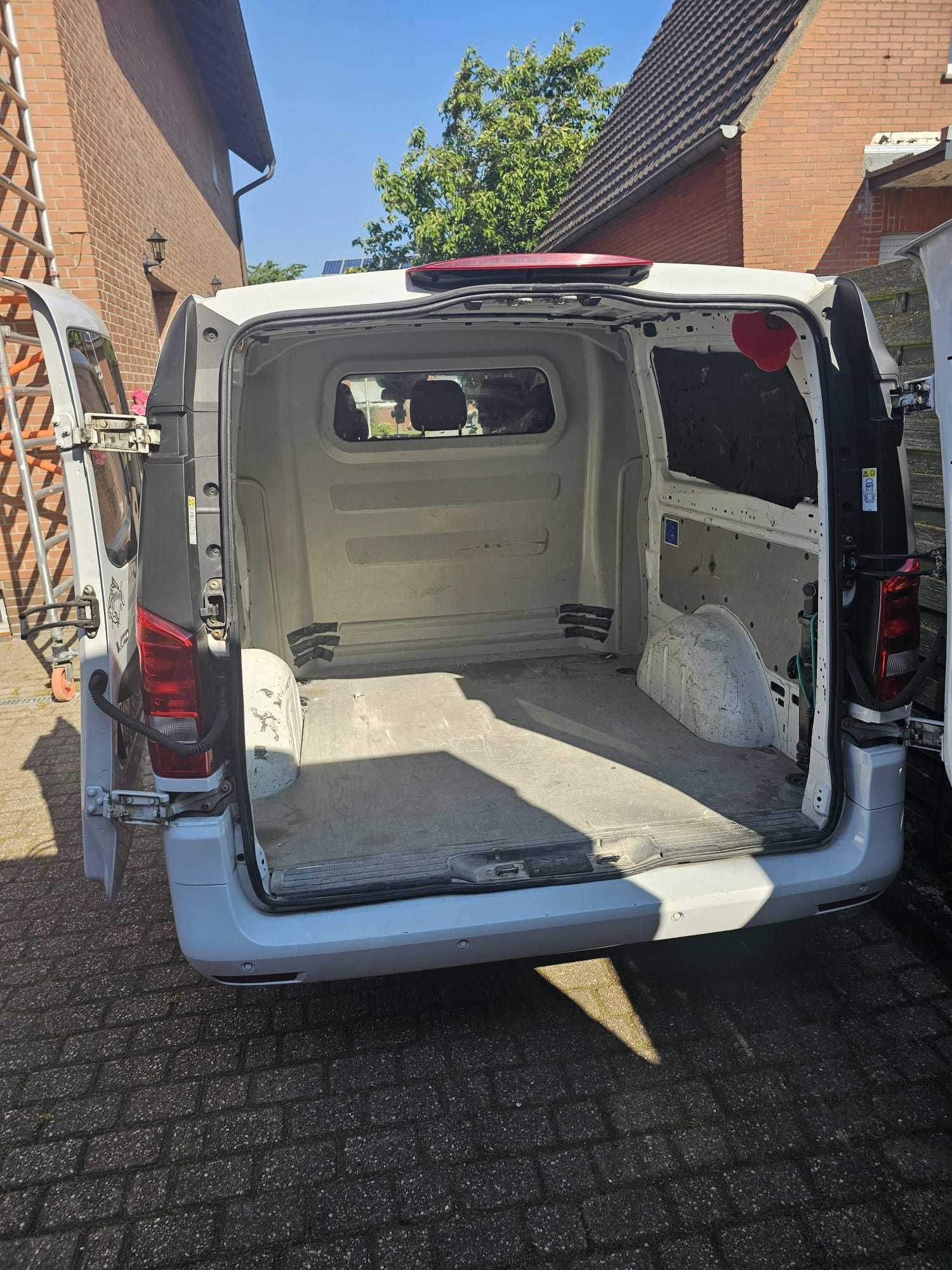 Mercedes Vito Mixto 119