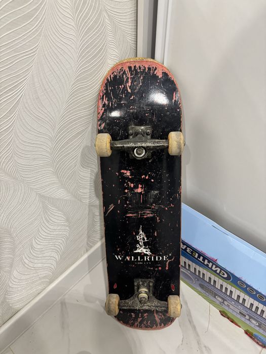 Трюковой скейтборд