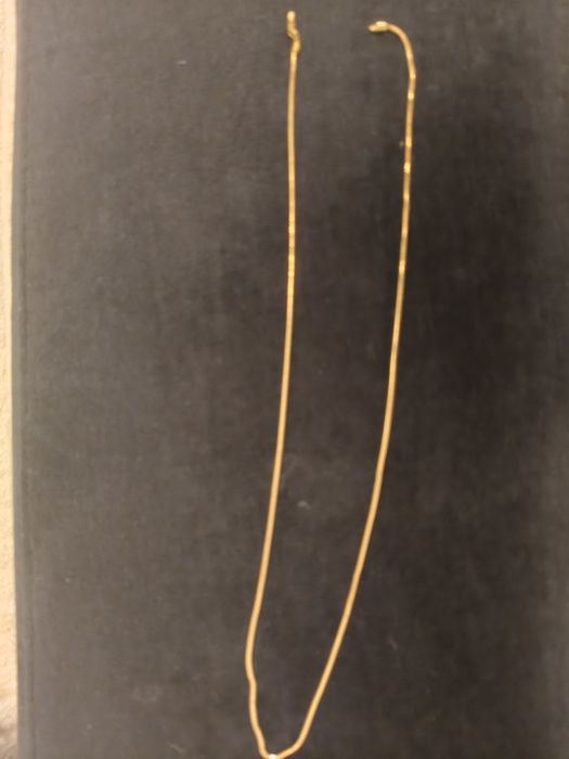 Lănțișor de aur stil sarpe