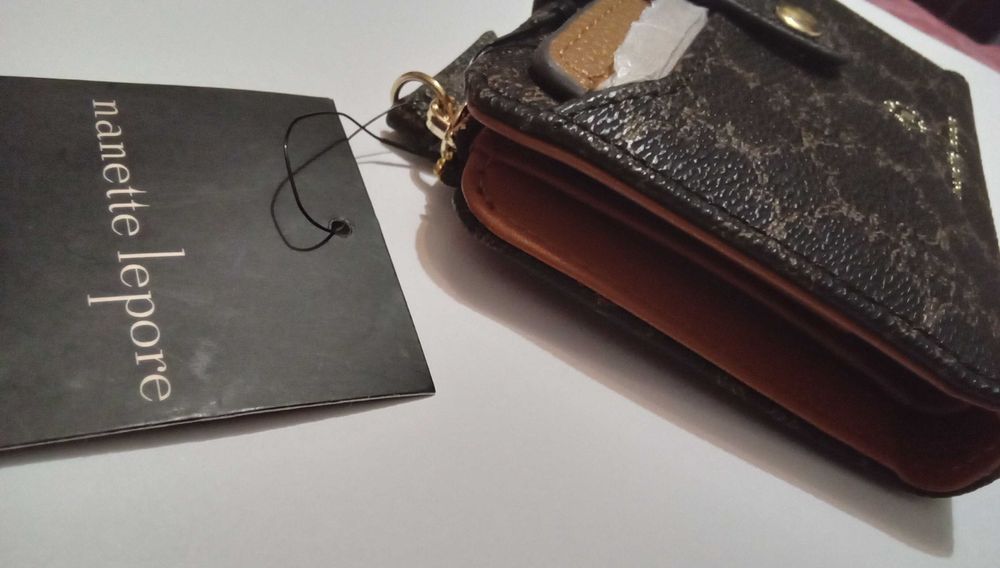 Portofel Nanette Lepore nou cu eticheta