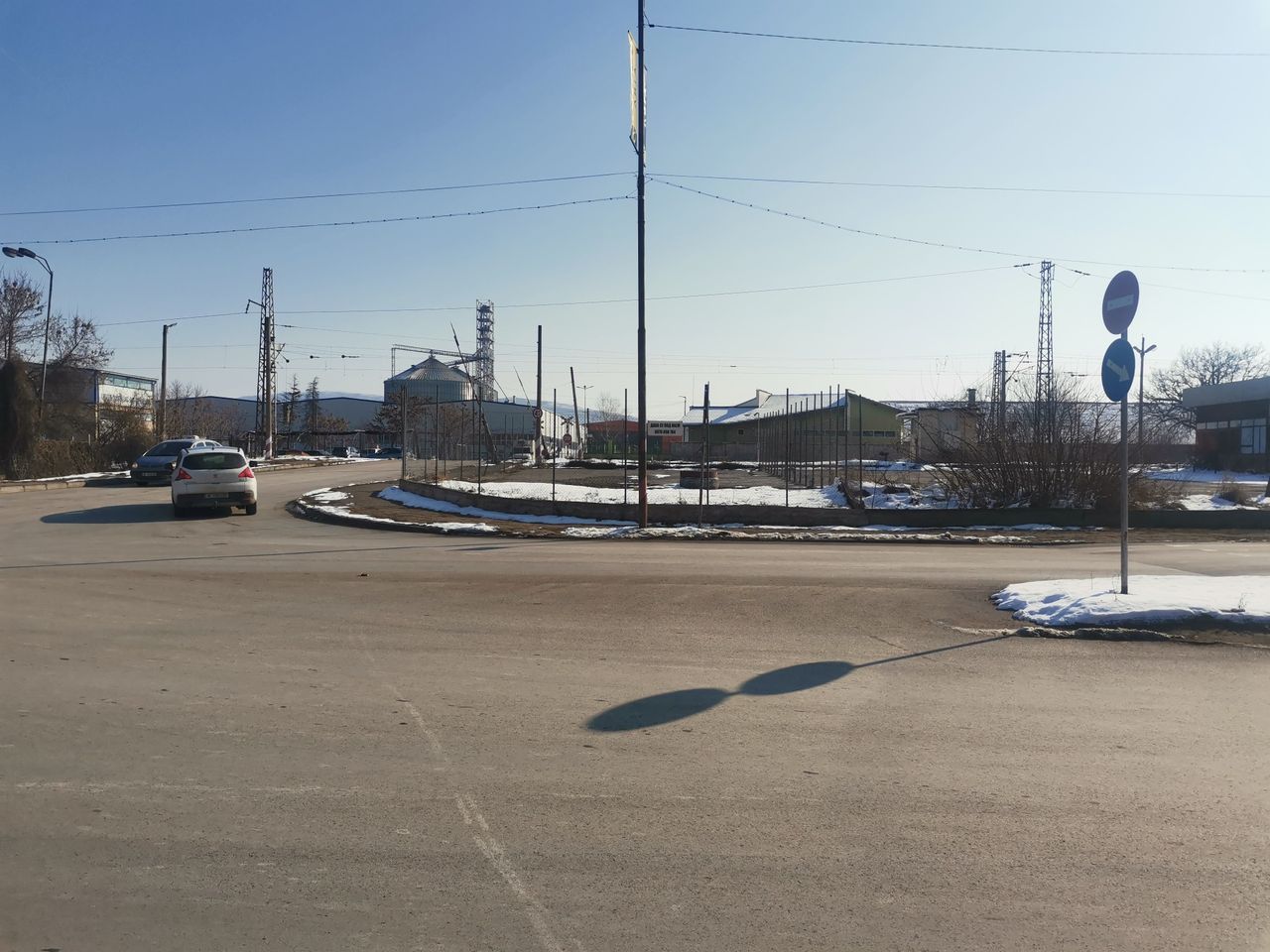 Дава се под наем Парцел в Монтана, Идеален център - 394 кв.м за 408 € - Снимка #3