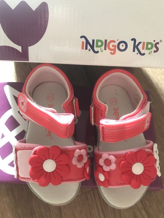 Продам новые детские сандалии 23р.