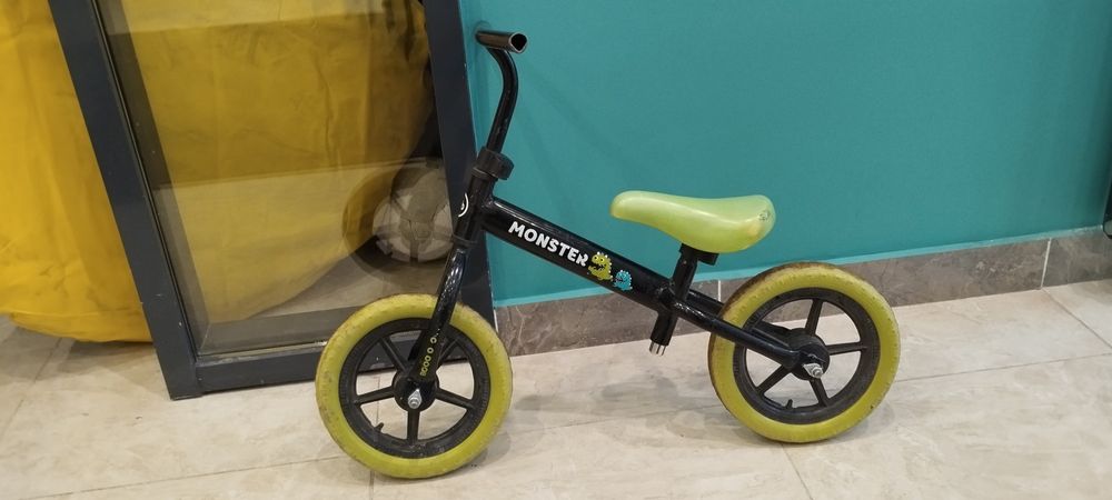 Продам беговел для ребёнка 3-5 лет