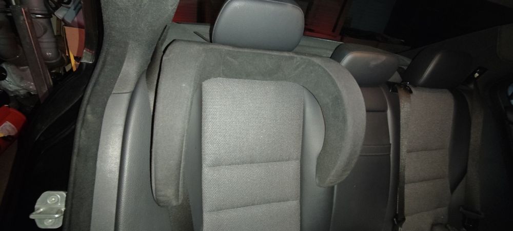 Tetiera suport cap masina