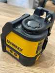 Линеен лазерен нивелир Dewalt DW088K