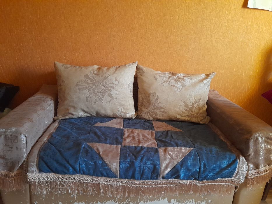 Продам раскладной диван