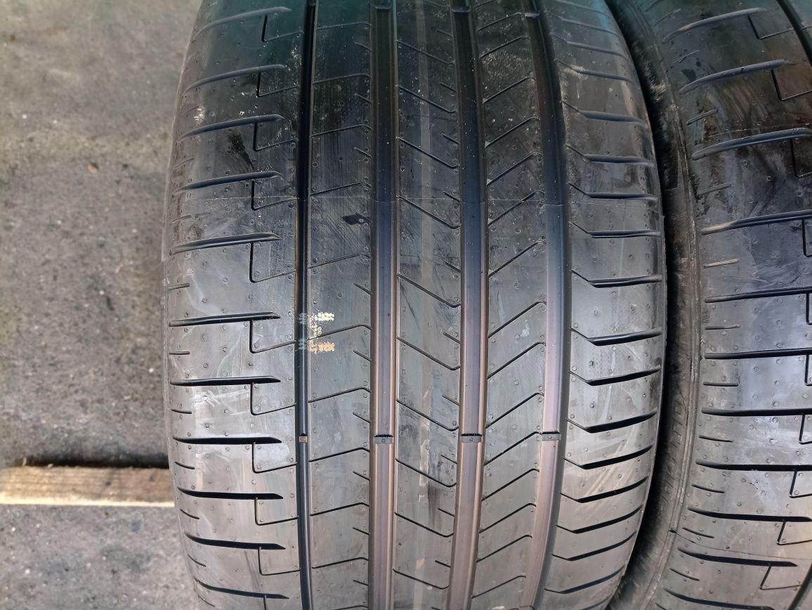 2 anvelope NOI de vara Pirelli 295/35 R20 dot 2320