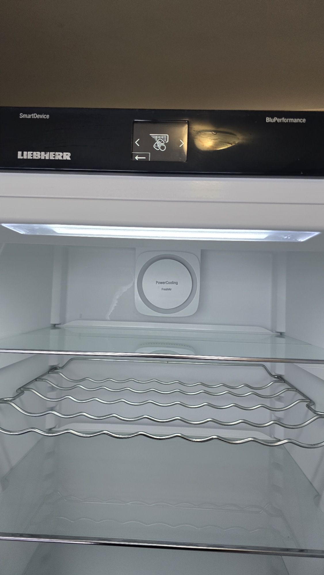 Охладител Liebherr