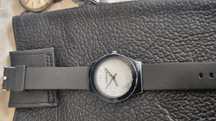 Часовник swatch.