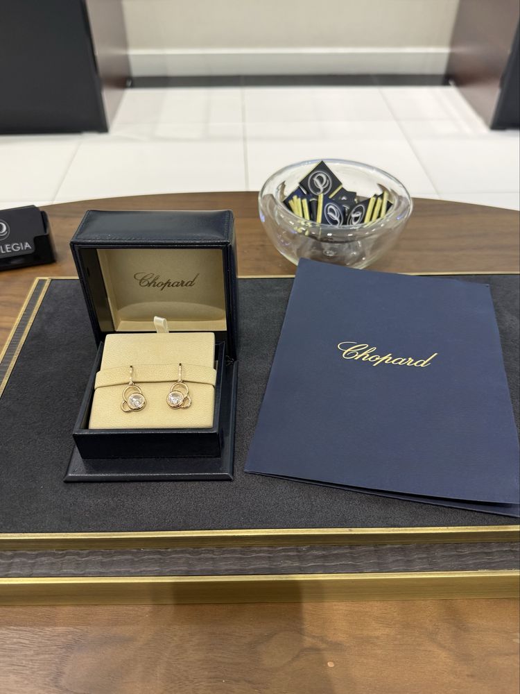 Серьги Chopard Happy Dreams 839769