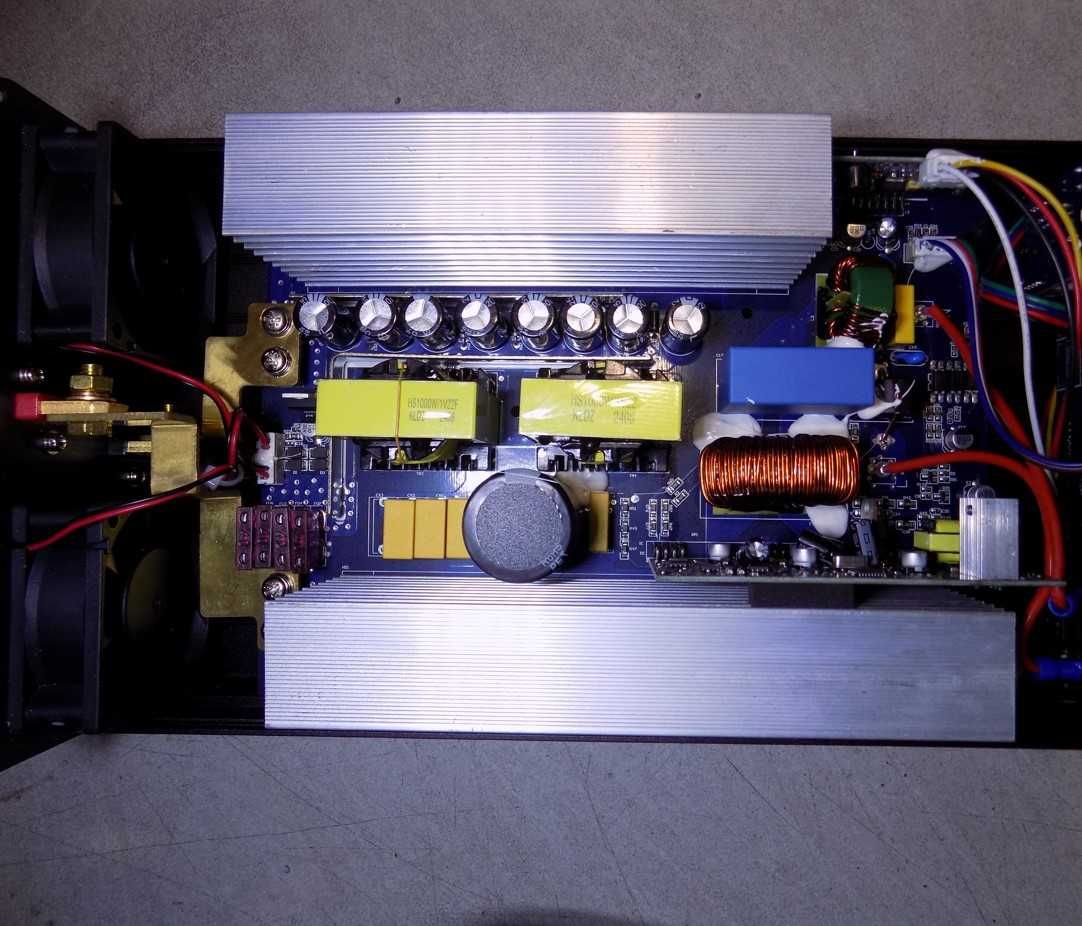 Инвертори Suyeego 1000W чиста синусоида с дистанционно управление