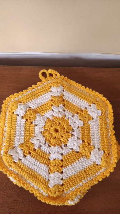 Кухненски ръкохватки плетени на една кука