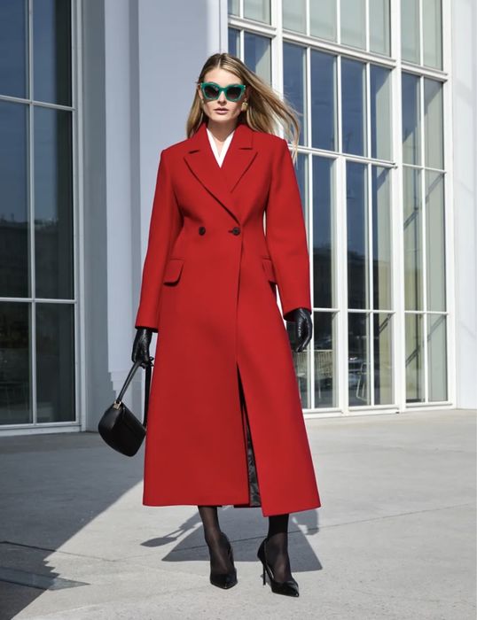 Продам пальто новое