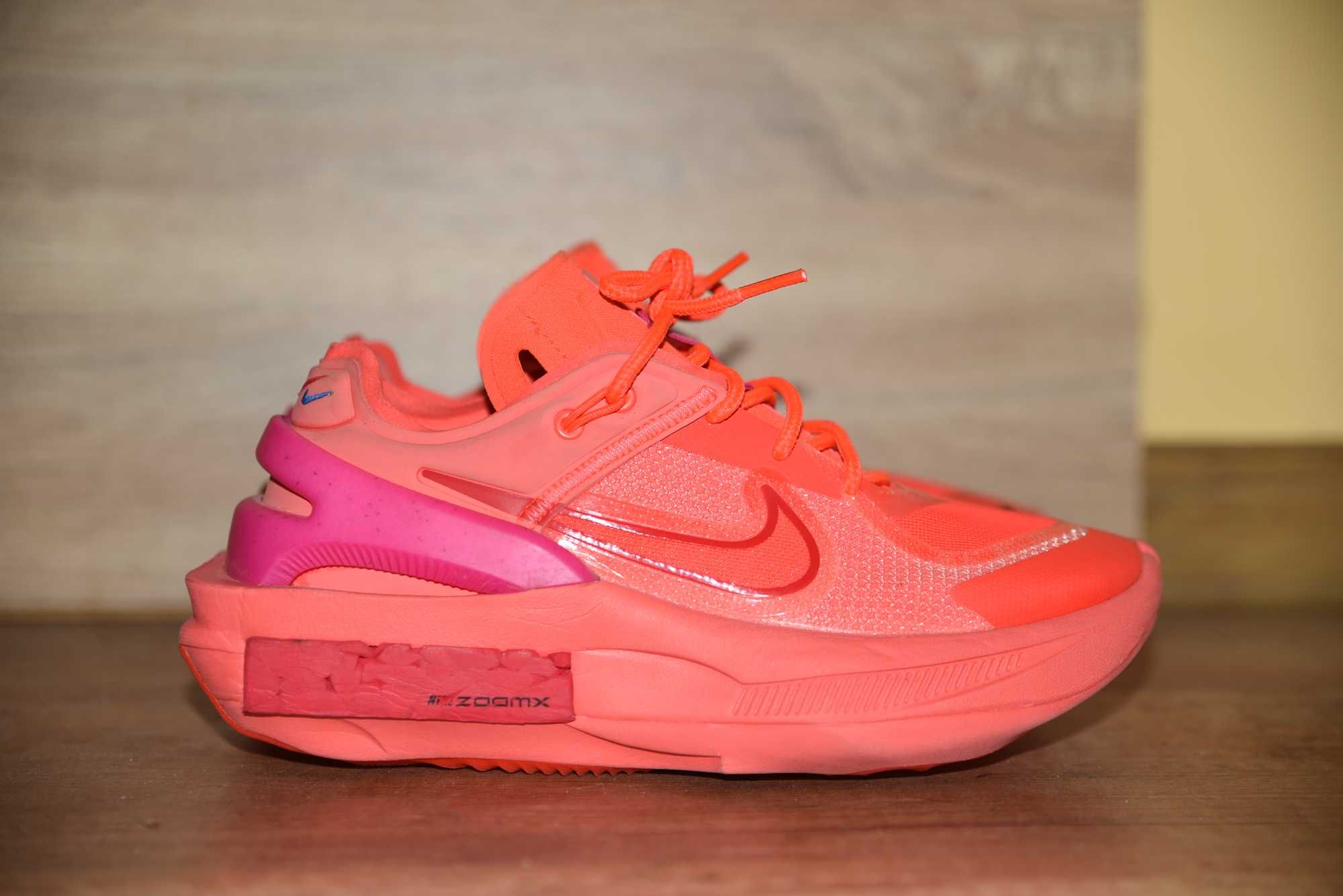 NIKE оригинални дамски маратонки 38.5 номер