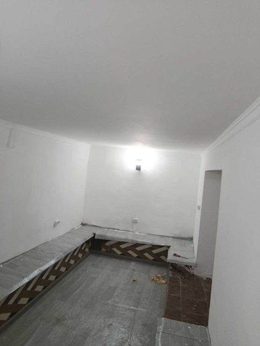 Срочно сдается подвал из 3 комнат с санузлом.Чиланзар-11.