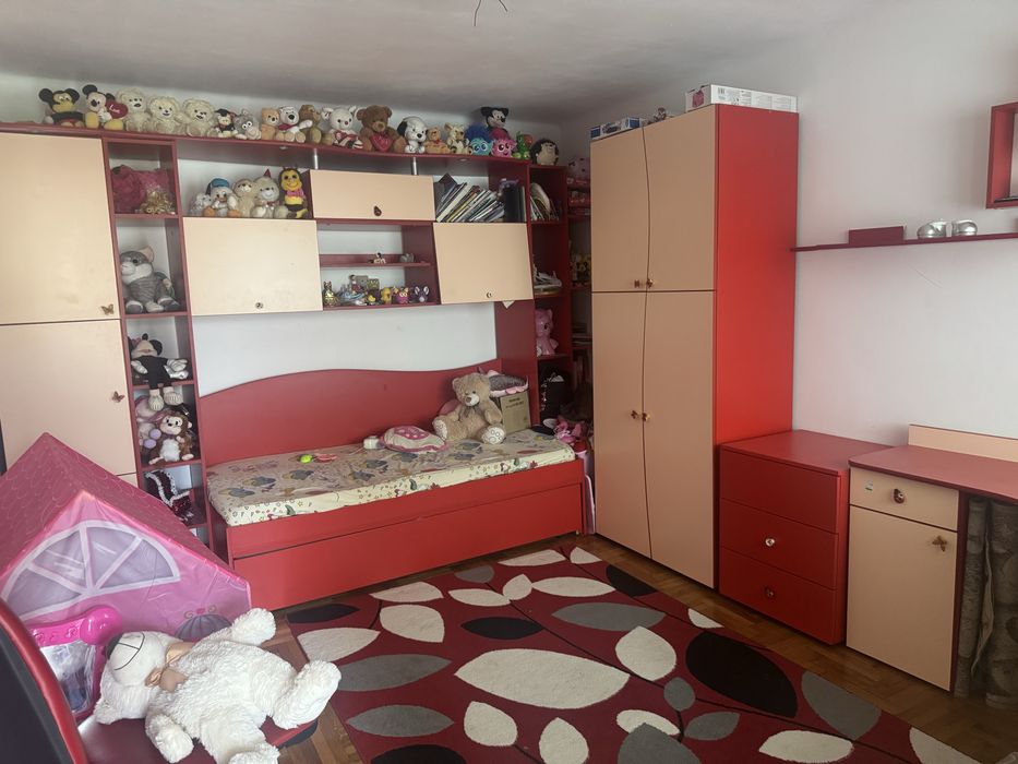 Vând dormitor complet!