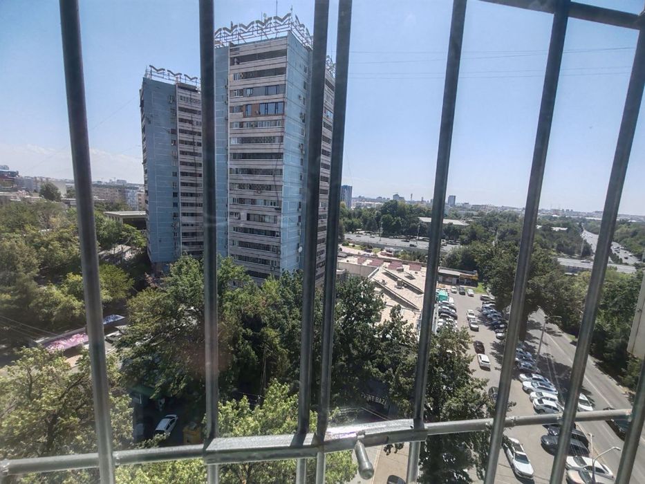 Продается квартира Дархан Кара Ниязова 2/8/8