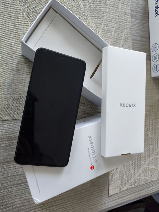 Xiaomi 13T impecabil 256G , 8G RAM