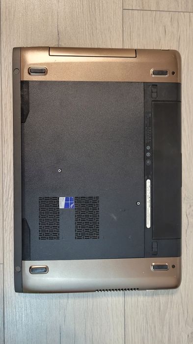 Laptop Dell Vostro i7 3632QM 2.2 GHz / 8 GB / 640 +32 GB