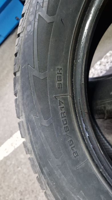 Anvelope iarna Goodyear 215/60/ r17 -2buc