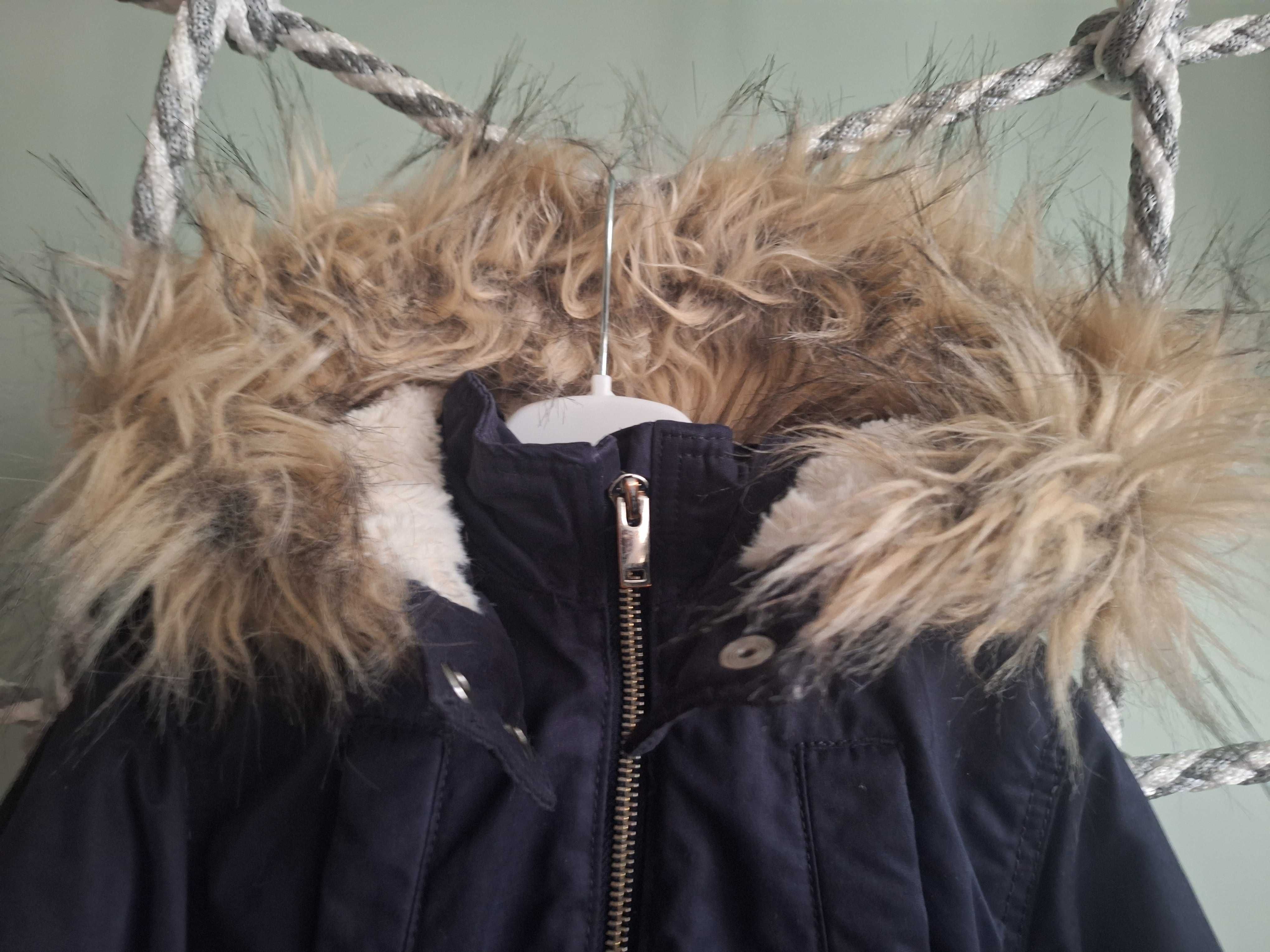 Зимна парка H&M
Размер 4-5 110см