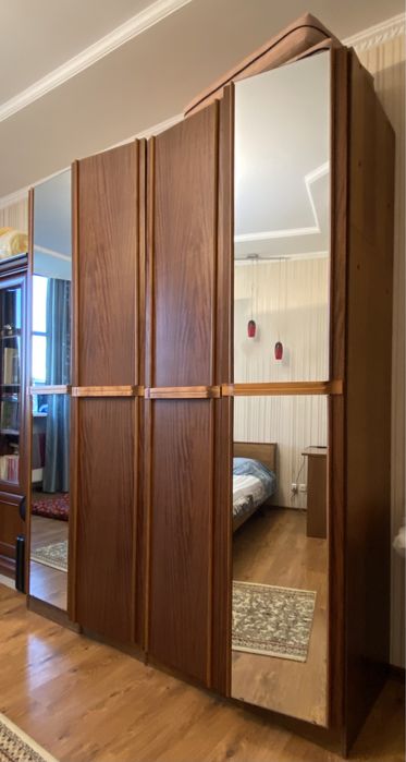 Спальный гарнитур