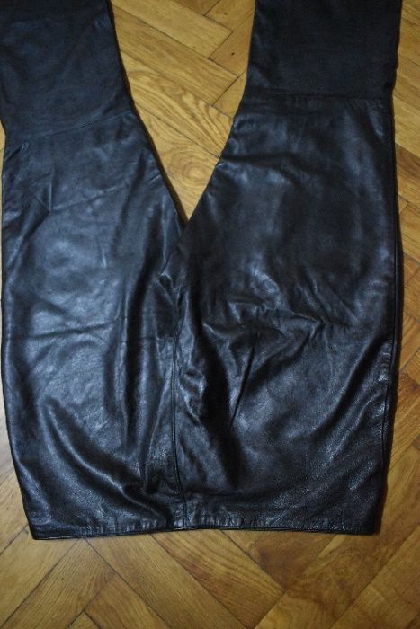 Pantaloni dama din piele