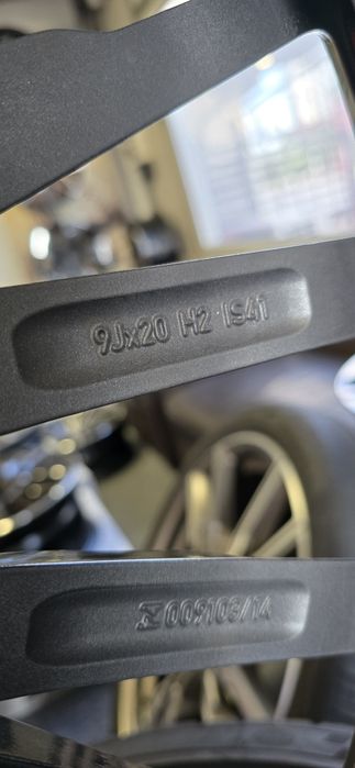 Оригинални джанти БМВ 20 цола ser. 5 7 8 гуми 245 35 20 / 275 30 20
