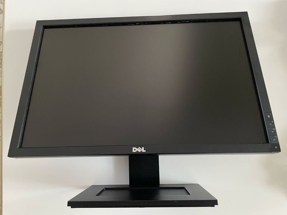 Монитор Dell E2209Wf