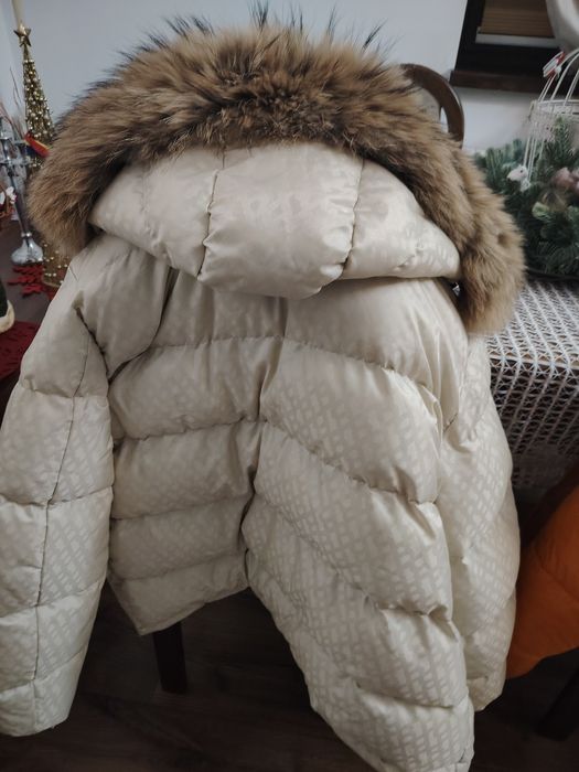 Geaca bărbați Hugo  guler  blana naturala -marimea  L