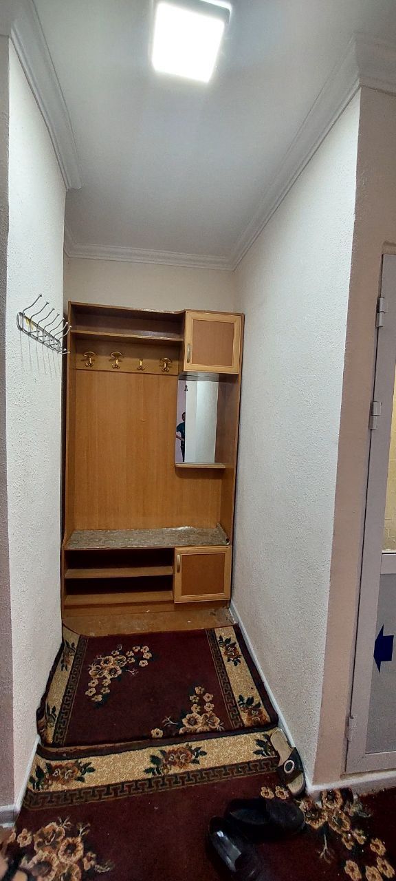 Тезда Динамода  1хона 4этаж квартира ижарага берилади